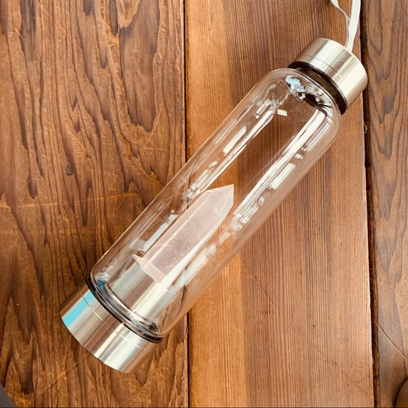 Natural Crystal Point Healing Water Bottle - Picture 7 of 8
